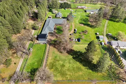 9011 Monument Drive, Grants Pass, OR 97526 - Photo 1