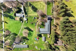 9011 Monument Dr, Grants Pass, OR 97526 - Photo 55