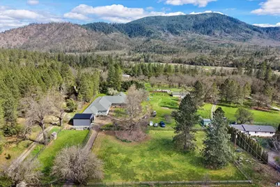 9011 Monument Drive, Grants Pass, OR 97526 - Photo 59