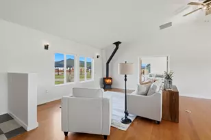 8905 NW Elizabeth Way, Prineville, OR 97754 - Photo 9