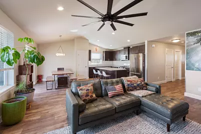 270 NW 33rd Street, Redmond, OR 97756 - Photo 3