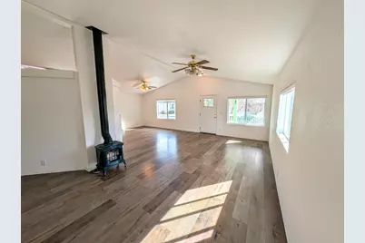 1188 NE 27th Street #12, Bend, OR 97701 - Photo 9