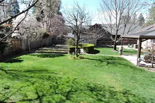 1025 Anglers Pl, Shady Cove, OR 97539 - Photo 51