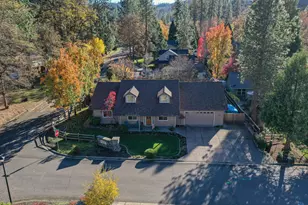 1025 Anglers Pl, Shady Cove, OR 97539 - Photo 41