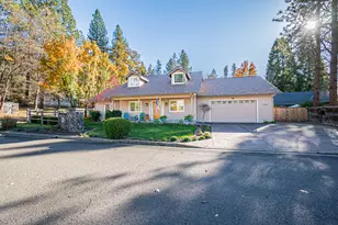 1025 Anglers Pl, Shady Cove, OR 97539 - Photo 35