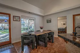 1025 Anglers Pl, Shady Cove, OR 97539 - Photo 11