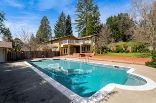 1345 NE 9th St, Grants Pass, OR 97526 - Photo 55