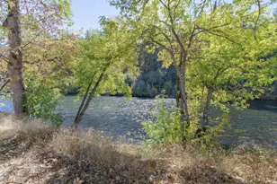 26268 Oregon 62, Trail, OR 97541 - Photo 17