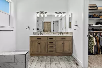 997 SE Shadowood Drive, Bend, OR 97702 - Photo 23