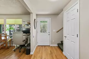 1438 Summit Loop, Grants Pass, OR 97527 - Photo 7