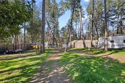 1438 Summit Loop, Grants Pass, OR 97527 - Photo 25