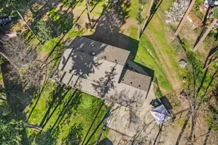 1438 Summit Loop, Grants Pass, OR 97527 - Photo 23