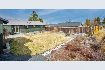 1726 SW 35th Street, Redmond, OR 97756 - Photo 29