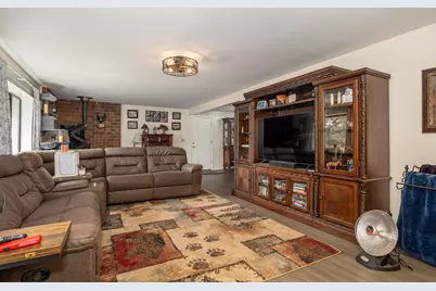 1000 Lawrence Lane, Merlin, OR 97532 - Photo 11