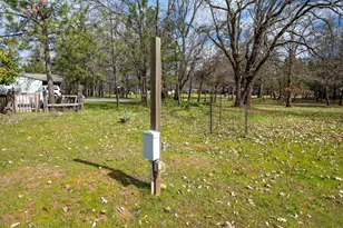 1000 Lawrence Ln, Merlin, OR 97532 - Photo 27