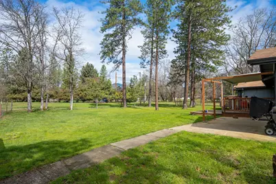 1000 Lawrence Lane, Merlin, OR 97532 - Photo 37