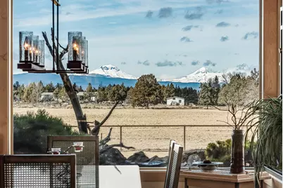 64146 Pioneer Loop, Bend, OR 97701 - Photo 13