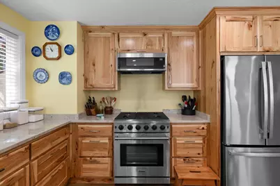 8081 W Evans Creek Road, Rogue River, OR 97537 - Photo 17