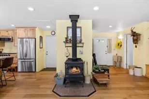 8081 W Evans Creek Rd, Rogue River, OR 97537 - Photo 19