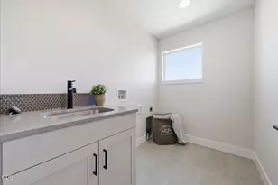 21424 SE Krakatoa Ct, Bend, OR 97702 - Photo 27