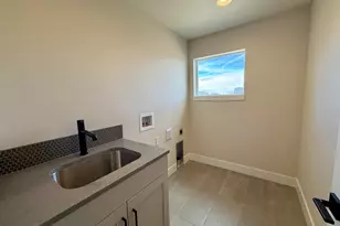 21424 SE Krakatoa Ct, Bend, OR 97702 - Photo 21