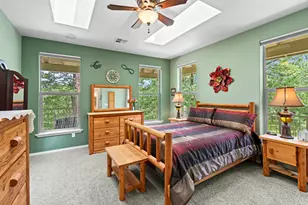 466 Three Pines Rd, Grants Pass, OR 97526 - Photo 9