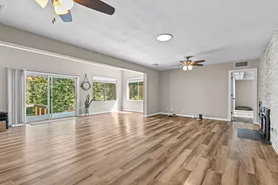 1380 Rogue River Highway, Gold Hill, OR 97525 - Photo 25