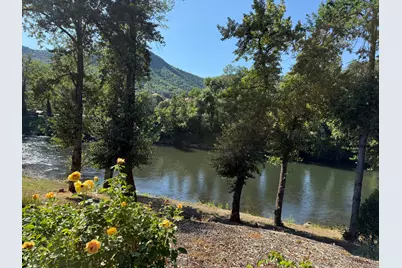 1380 Rogue River Highway, Gold Hill, OR 97525 - Photo 5