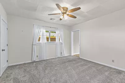 1380 Rogue River Highway, Gold Hill, OR 97525 - Photo 23