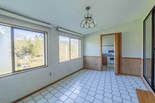 230 Hussey Ln, Grants Pass, OR 97527 - Photo 23