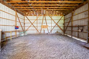 230 Hussey Ln, Grants Pass, OR 97527 - Photo 39