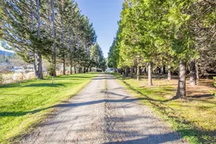 230 Hussey Ln, Grants Pass, OR 97527 - Photo 53