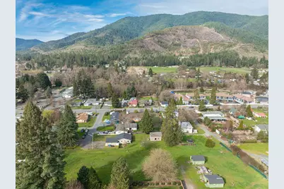 114 Short Street, Rogue River, OR 97537 - Photo 35