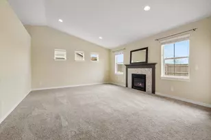 2433 NW Hazelwood Ave, Redmond, OR 97756 - Photo 7