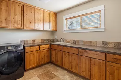 4122 SW Salmon Place, Redmond, OR 97756 - Photo 37