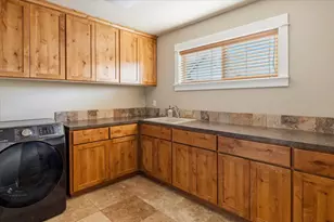 4122 SW Salmon Pl, Redmond, OR 97756 - Photo 37