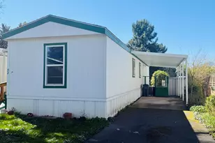 3700 Bellinger Ln, Medford, OR 97501 - Photo 1