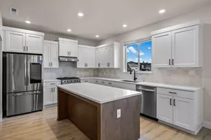 3831 NE Tellus Dr, Bend, OR 97701 - Photo 9