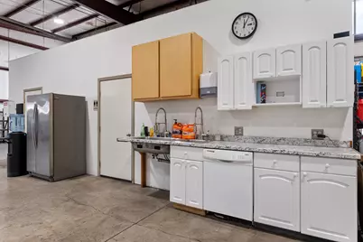 6062 Crater Lake Avenue, Central Point, OR 97502 - Photo 11