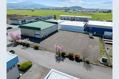 6062 Crater Lake Avenue, Central Point, OR 97502 - Photo 23