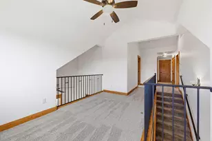 2627 N W Awbrey Point Cir, Bend, OR 97703 - Photo 15