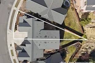 2627 N W Awbrey Point Cir, Bend, OR 97703 - Photo 35