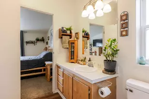 21070 Robin Ave, Bend, OR 97703 - Photo 27