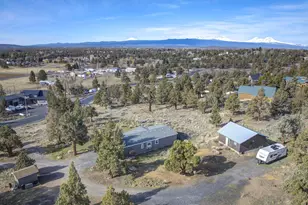 21070 Robin Ave, Bend, OR 97703 - Photo 45