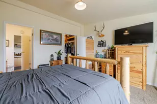 21070 Robin Ave, Bend, OR 97703 - Photo 23