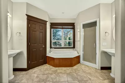 112 Monterey, Medford, OR 97504 - Photo 23