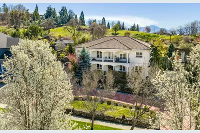 112 Monterey, Medford, OR 97504 - Photo 3