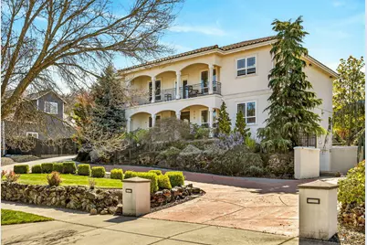 112 Monterey, Medford, OR 97504 - Photo 39