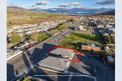 296 S Pacific Highway, Talent, OR 97540 - Photo 3