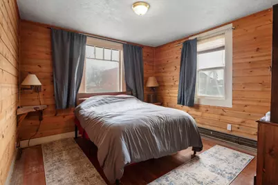 243 W Adams Avenue, Sisters, OR 97759 - Photo 9